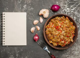 Гречка с шампиньонами и луком: простой и вкусный рецепт