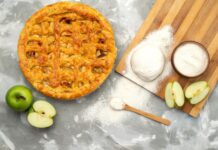 Яблочно-банановый пирог в духовке