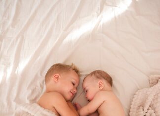 Рождение двойни во сне: возможно ли это?