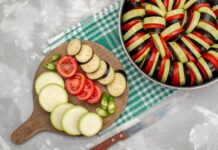 Кабачки в духовке: 5 простых рецептов