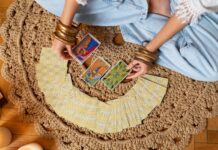 Значение карт Таро: 78 дверей в мир символов