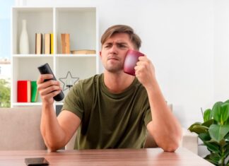 Запись бывшей в телефоне: оригинальные идеи