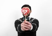 Заговор на любовь мужчины с яблоком