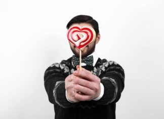 Заговор на любовь мужчины с яблоком