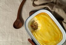 Творожная запеканка с бананом в духовке