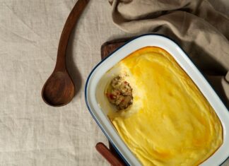 Творожная запеканка с бананом в духовке