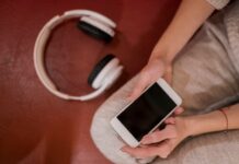 Как подключить наушники JBL к телефону