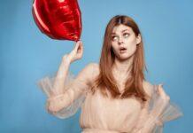 Сон о гулянке: толкование и значение